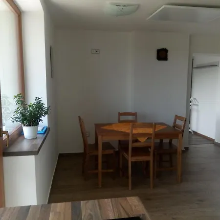 Daire 27 Němčičky