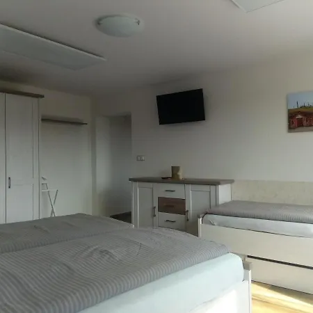 27 * Němčičky